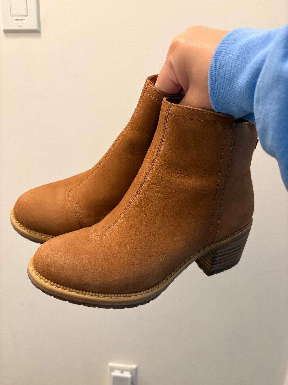 TOMS Marina Tan Leather Ankle Boot - Stacked Block Heel - US 5.5
